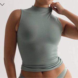 SLEEVELESS MOCK NECK T-SHIRT- FOREST GREEN MYOUTFITONLINE